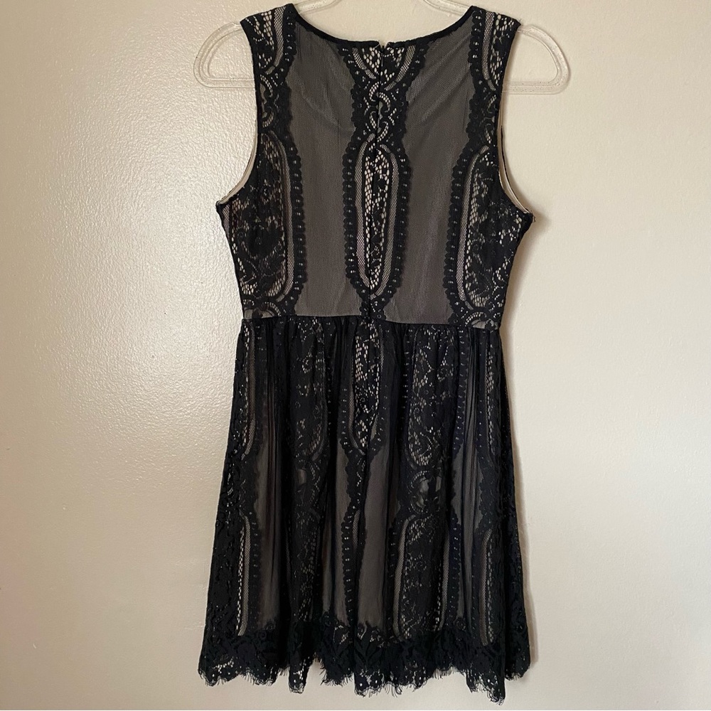 Blu Pepper Angela Sleeveless Black Lace Mini Dress - Picture 7 of 8